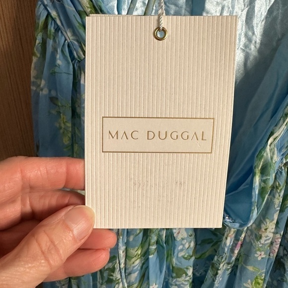 Mac Duggal Ruffle Tiered Floral Cut-Out Chiffon Gown, Size 12 (v) - Picture 11 of 16